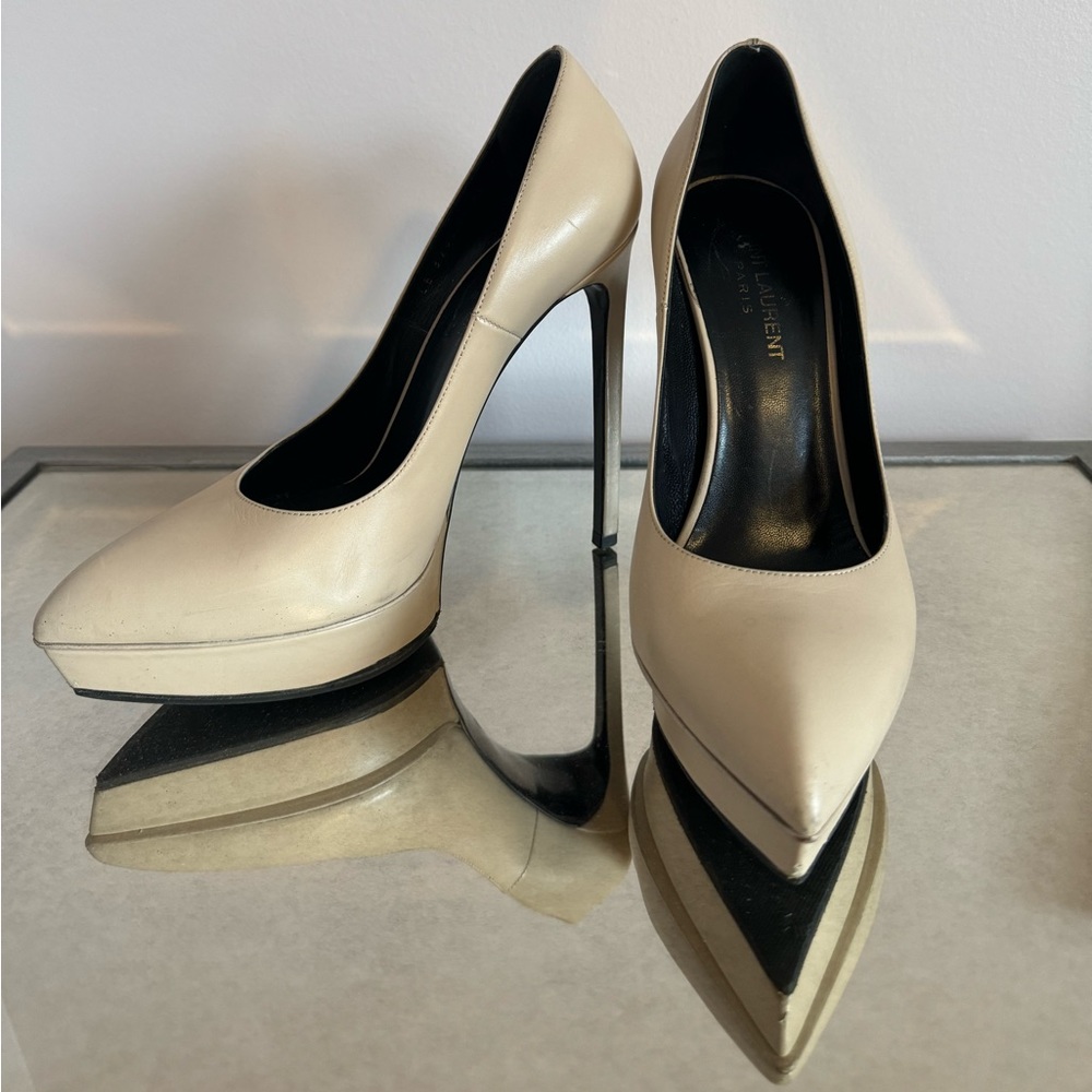 YSL Saint Laurent Janis Platform Pump